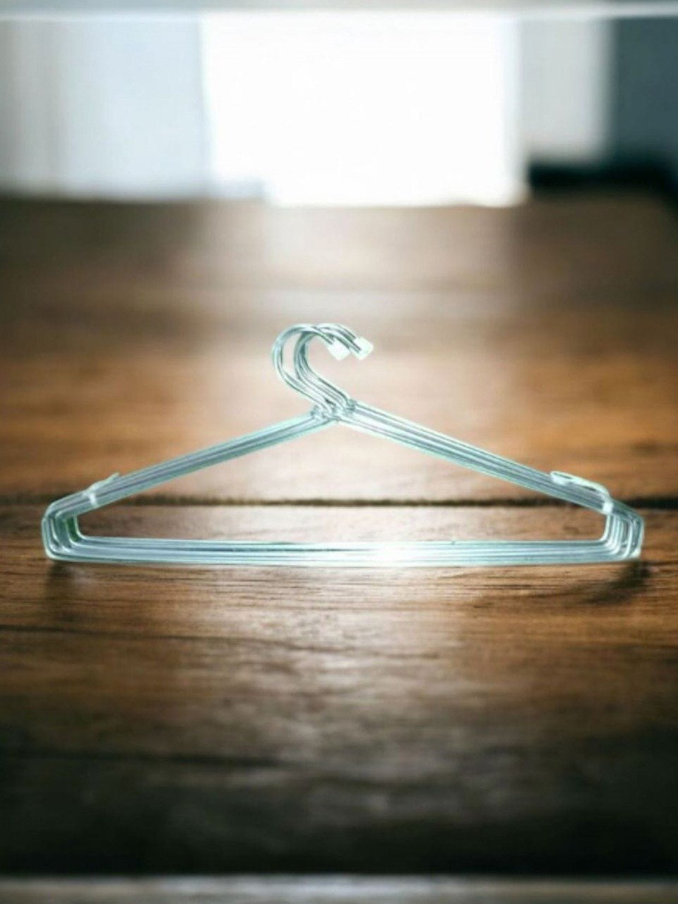 WHITE CAP HANGER